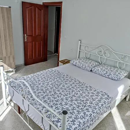 Apartament Fethiye Merkezde Ferah Ve Balkonlu 2+1 Daire *