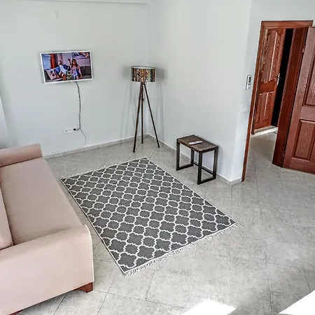 Apartament Fethiye Merkezde Ferah Ve Balkonlu 2+1 Daire *