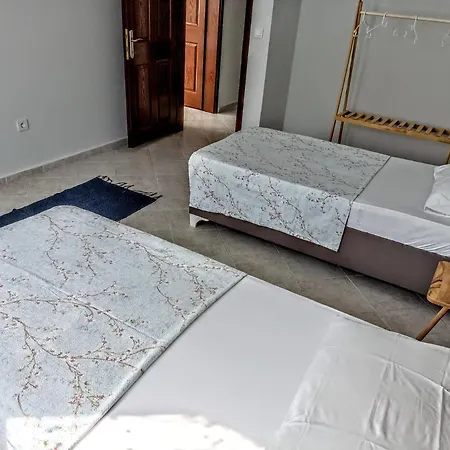 Apartamento Fethiye Merkezde Ferah Ve Balkonlu 2+1 Daire *