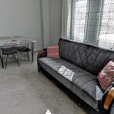 Apartamento Fethiye Merkezde Ferah Ve Balkonlu 2+1 Daire
