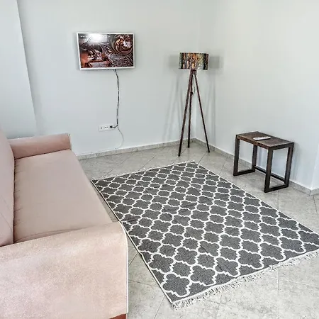 Apartamento Fethiye Merkezde Ferah Ve Balkonlu 2+1 Daire *